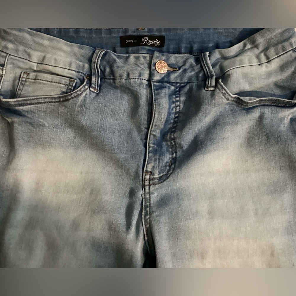 Royalty for Me Ladies Blue Denim Distressed Jeans Curvy Fit, 5 Pocket Size 14 W